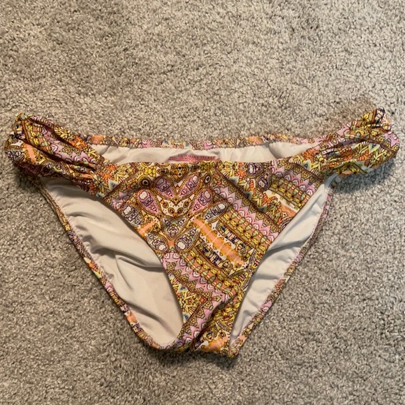 Victoria Secret Bikini - Picture 2 of 8